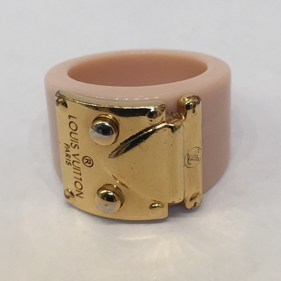 AUTHENTIC Louis Vuitton Lock Me Ring - Picture 2 of 8